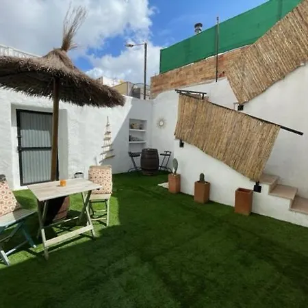 Lo Pati Del Iaio Sant Carles De La Rapita